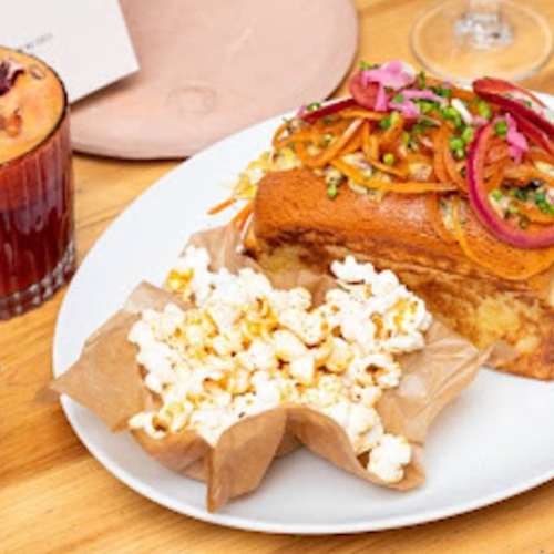 Le Presque Bout du Monde, Paris