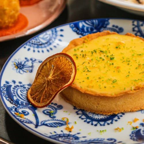 Le Presque Bout du Monde, Paris