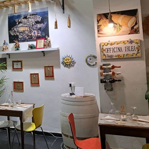 Officina Iblea, Genova