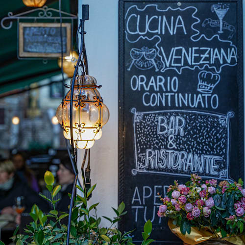 Bacarandino, Venezia