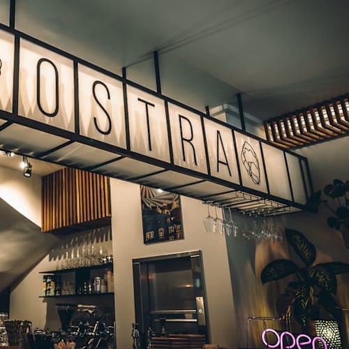 Ostra Paris, Paris