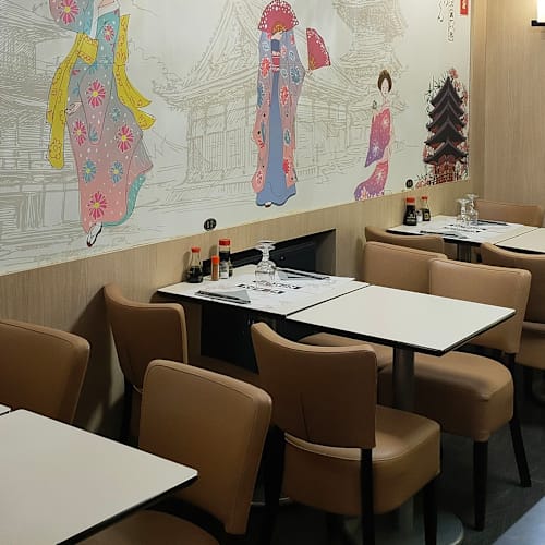 Nomiya, Neuilly-sur-Seine