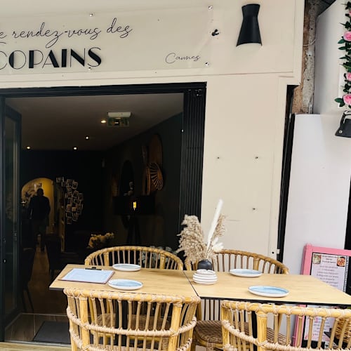 Le rendez-vous des Copains, Cannes