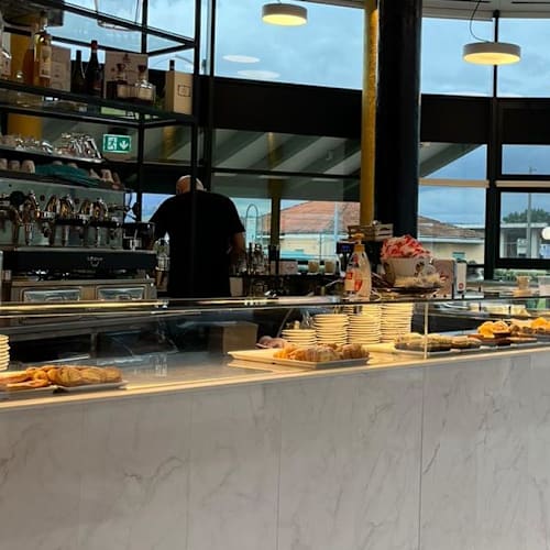 Poesia Ristocafè, Villa Raspa