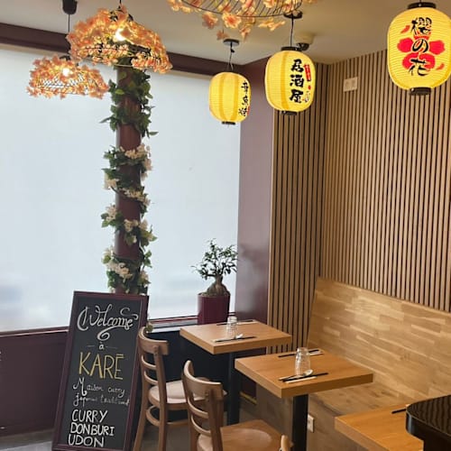 Karē Curry et Domburi, Paris