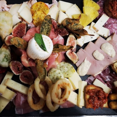 Toma e Tomaia, Torino
