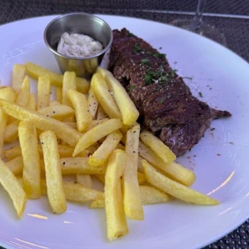 Le Coq en Pâte, Olhos de Água