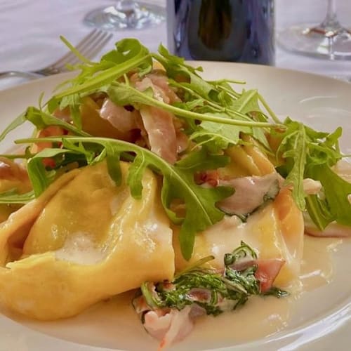 Falco d'Oro, Tolè