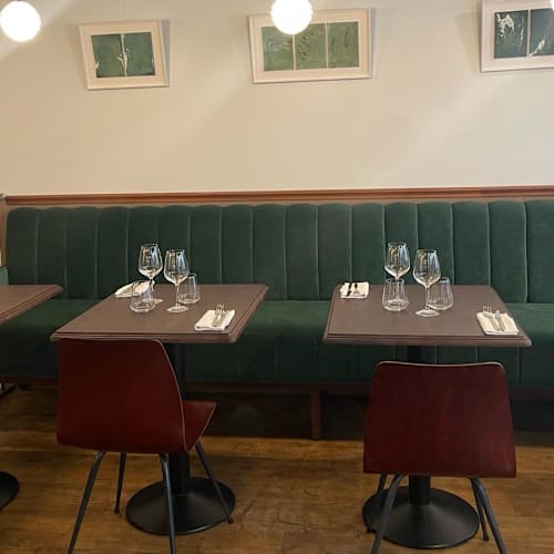 L'Almanach, Paris