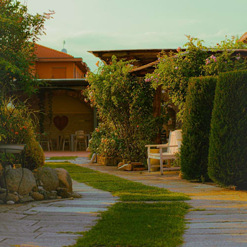 Giardino la Vià, Cavour