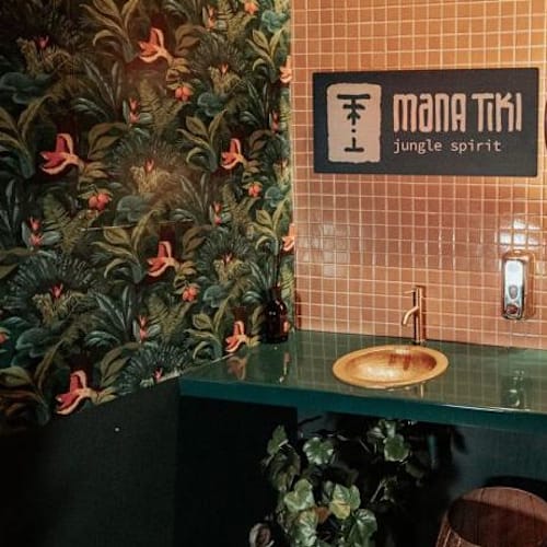 Mana Tiki, Torino