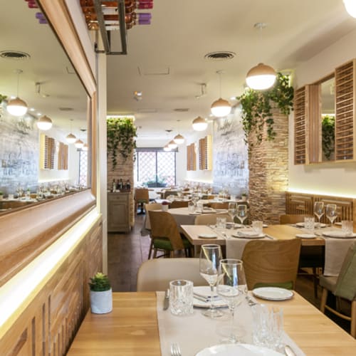 Cinco Jotas -  Padre Damián, Madrid