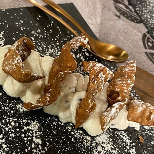 La Industria Pub-Pizzeria , Massa di Somma
