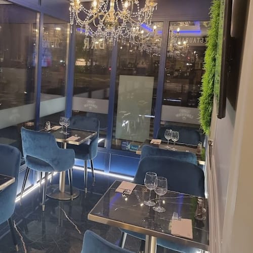 Caffe Convivium, Versailles