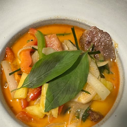Aim Thai Saint Louis, Versailles