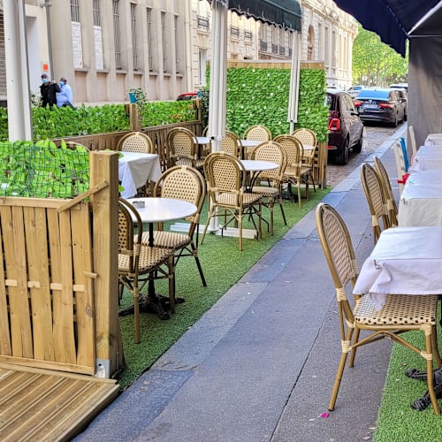 Bistrot Bassano, Paris