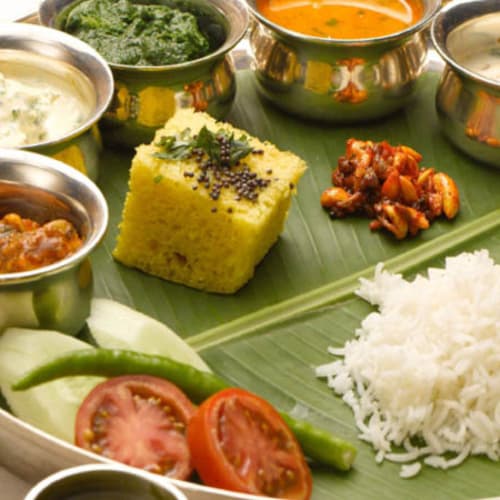 Le Grand Pacha d'Himalaya, Le Coudray-Montceaux