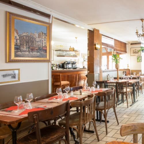 L'Epoque, Paris
