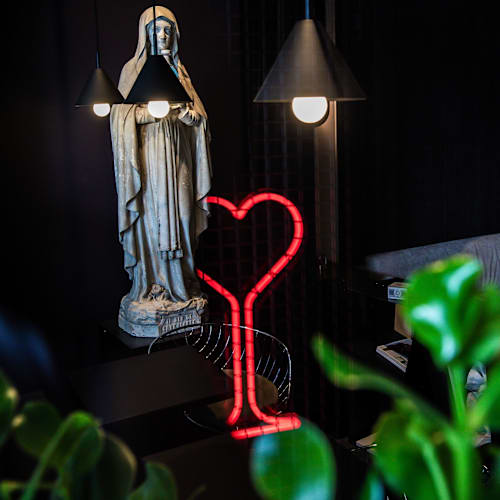 Confessions, Ixelles