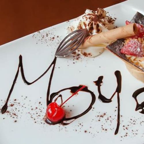 Moya, Milano