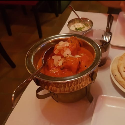 Laxmi, Lausanne