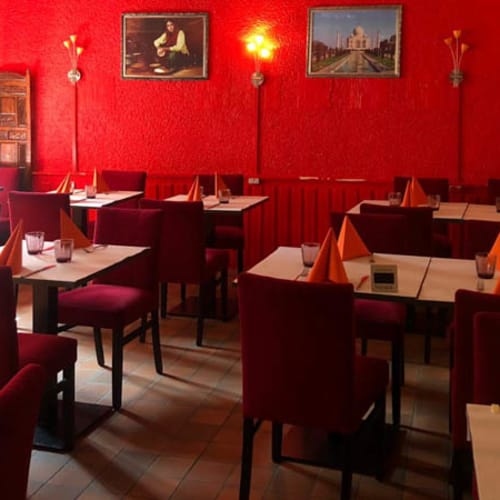 Laxmi, Lausanne