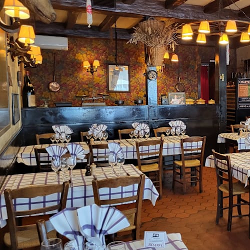 Auberge Pyrénées Cévennes, Paris