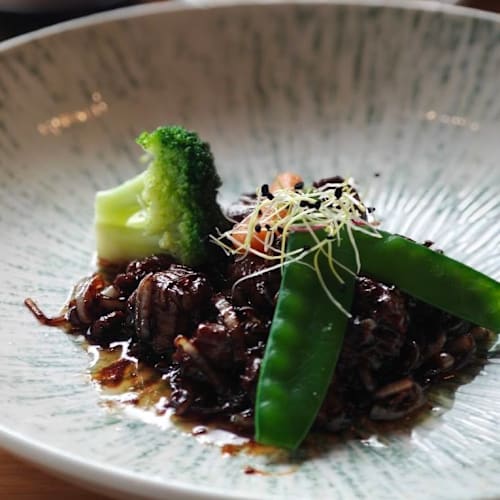 New China, Lyon