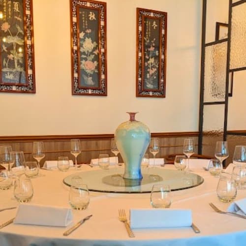 New China, Lyon