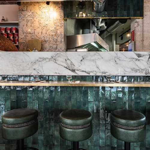 Menus 2026 - Pee and Bee in Paris | TheFork