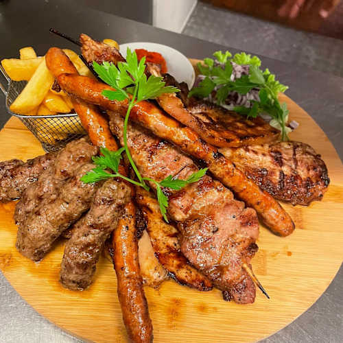 Zlatno Ćoše Grill Bar in Wien - Bewertungen, Speisekarte und Preise