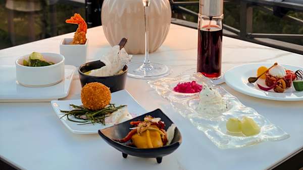 Adéle Mixology Lounge
