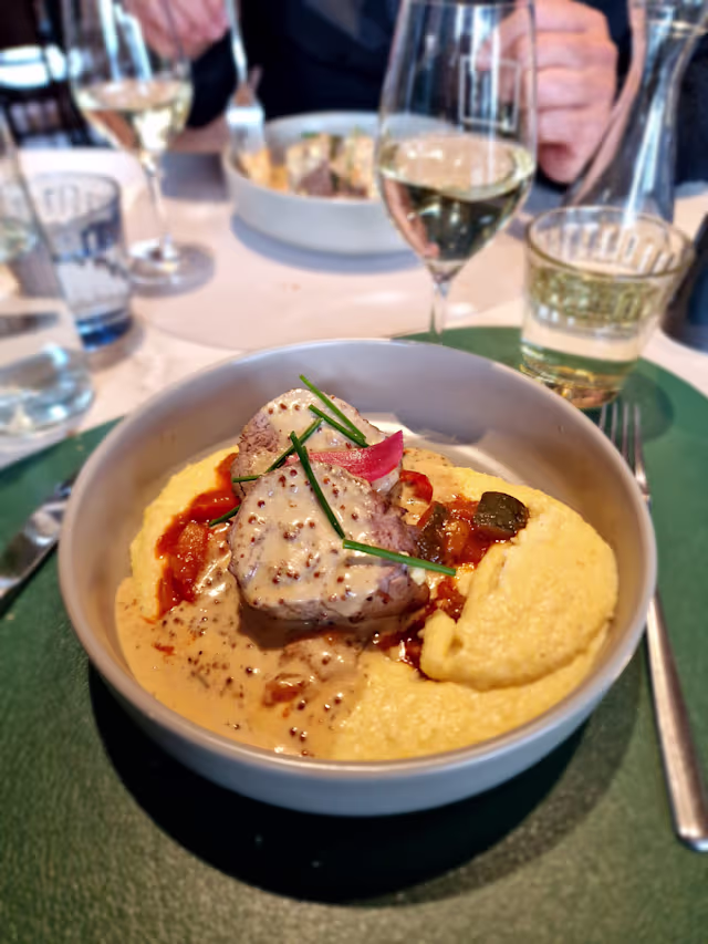 Carte et Menus 2026 - La Vigne Blanche à Bellevue | TheFork