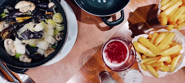 112 Moules à la Bruxelloise au Beer's Garden.jpg