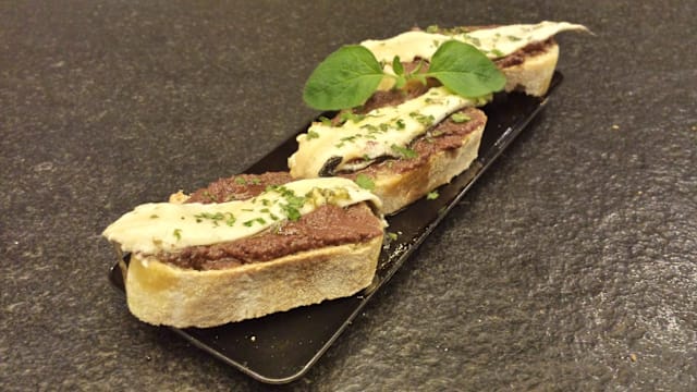 Tapenade et anchois