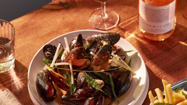 Cote Petite- Teddington, Teddington