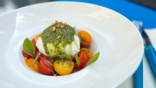 Tomates, burrata & pesto