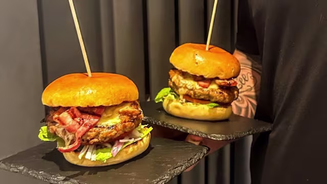 Bisley House Bar & Grill, Stroud