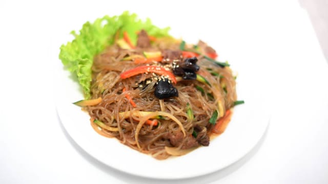 vermicelle sauté au boeuf