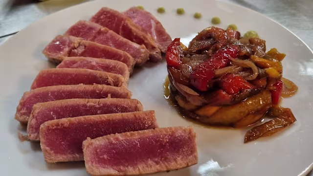 Tagliata di Tonno e Peperoni