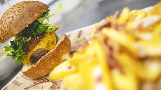 Hamburgher freddie mercury
