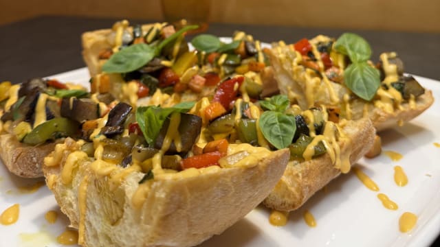 Bruschetta vegetariana