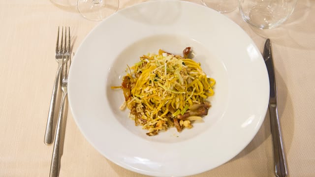 Tagliolini con pancetta croccante e zucchine
