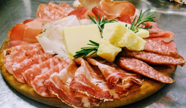 Tagliere di salumi delle Dolomiti