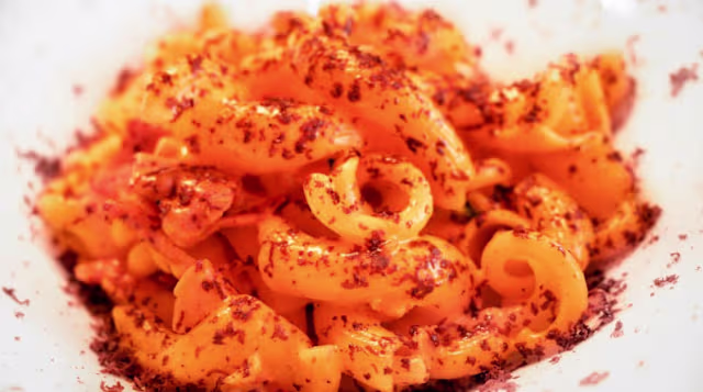 Maccheroncini zafferano speck cioccolato