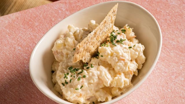 Ensaladilla de gambas