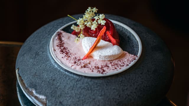 Rhubarb and Strawberry Dessert