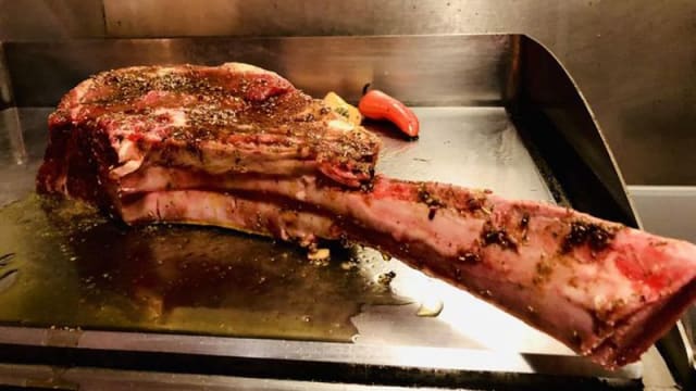 Toamawk Chartolais 2 kilos à partager