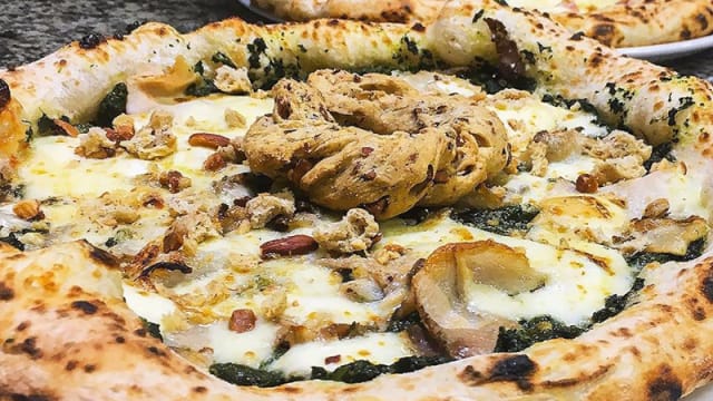 Pizza col tarallo