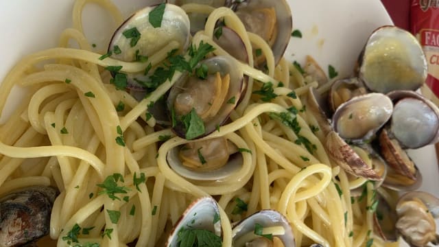SPAGHETTI ALLE VONGOLE